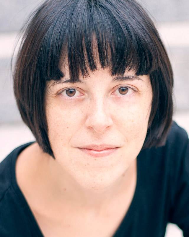 Pilar Adón